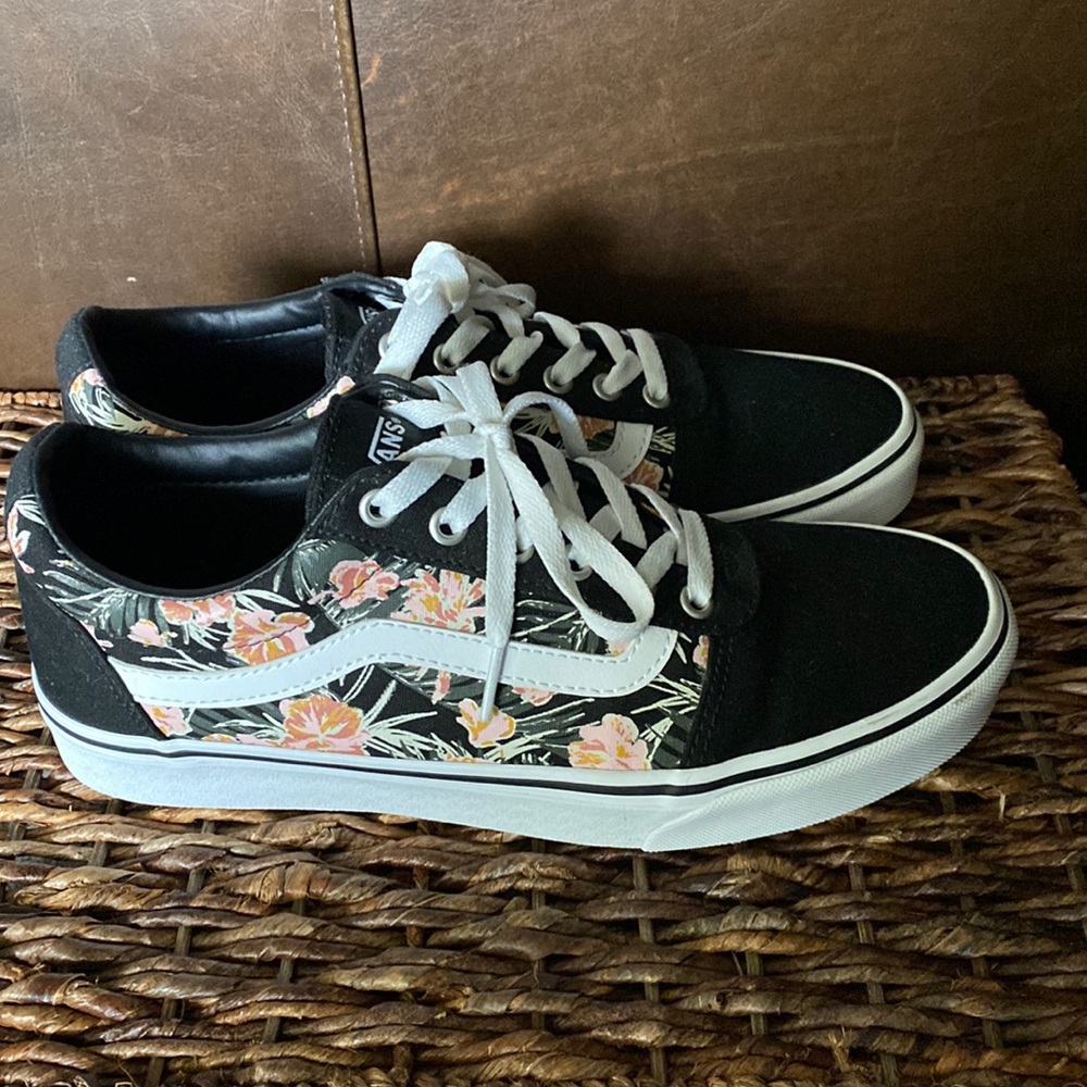 Flowered low top Vans